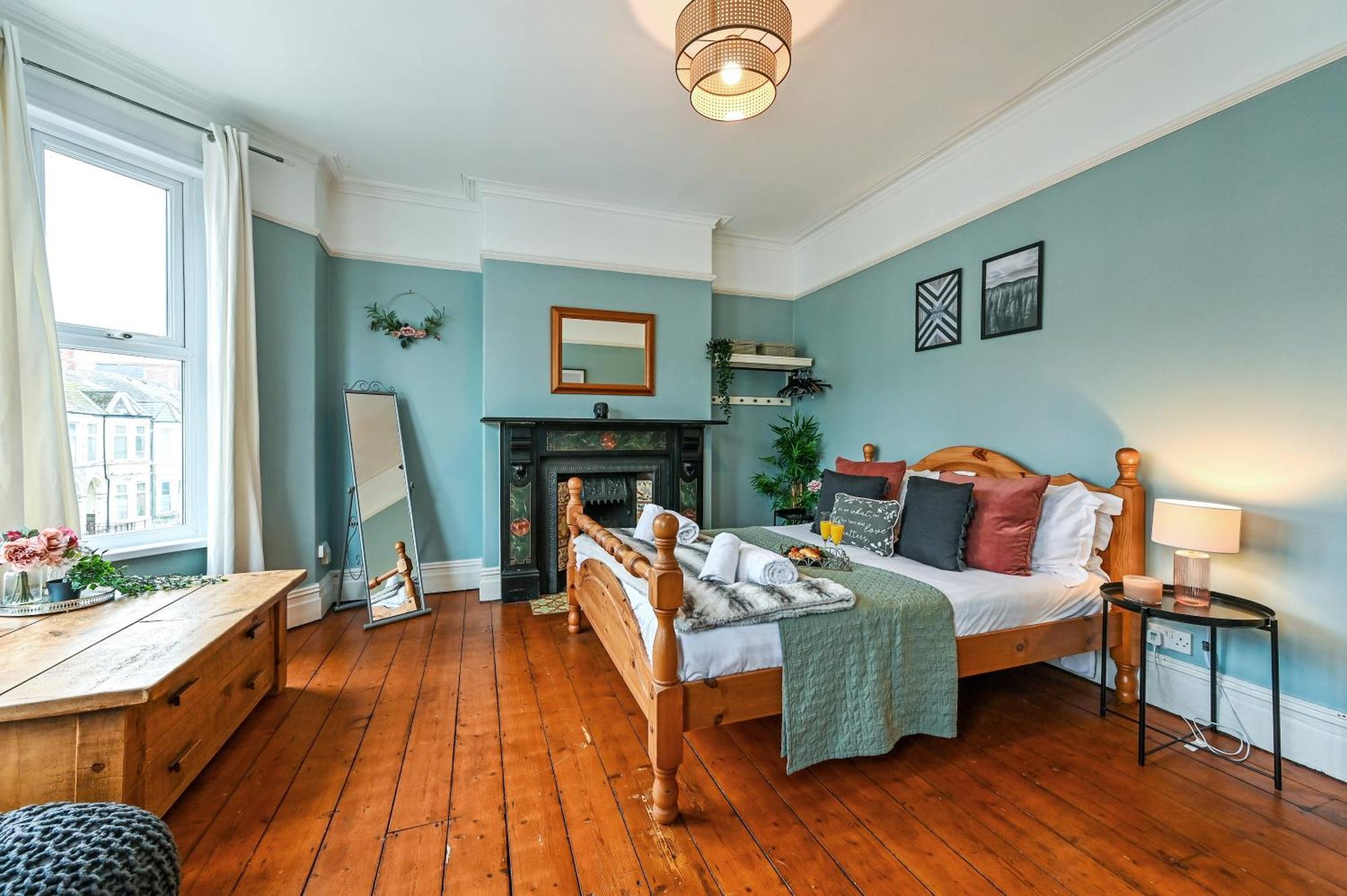 Villa Beautiful Townhouse, Great Location - Pet Friendly à Cardiff Extérieur photo
