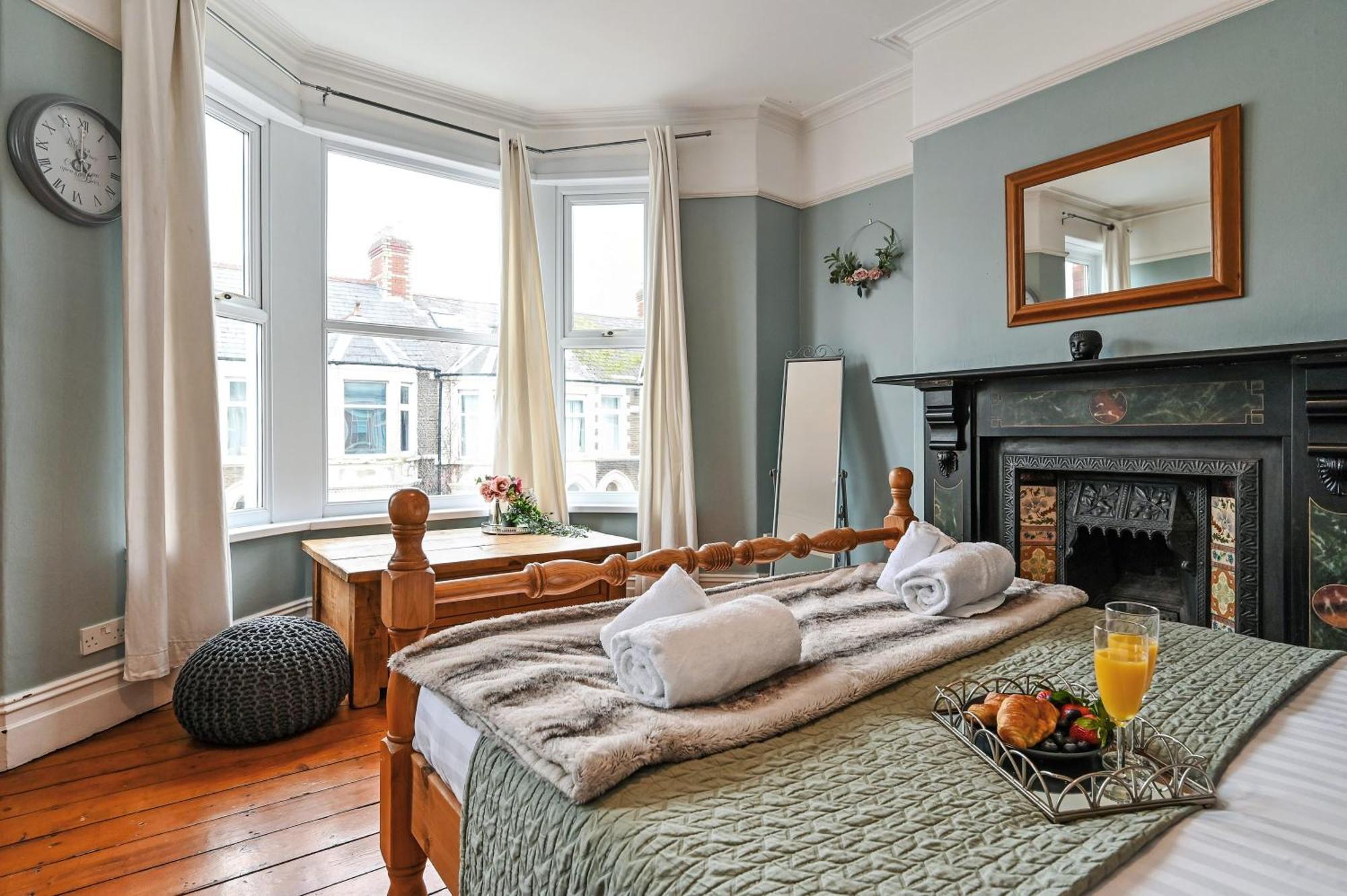 Villa Beautiful Townhouse, Great Location - Pet Friendly à Cardiff Extérieur photo