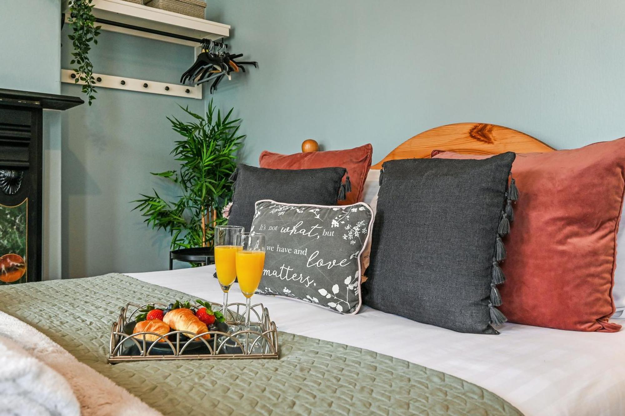 Villa Beautiful Townhouse, Great Location - Pet Friendly à Cardiff Extérieur photo