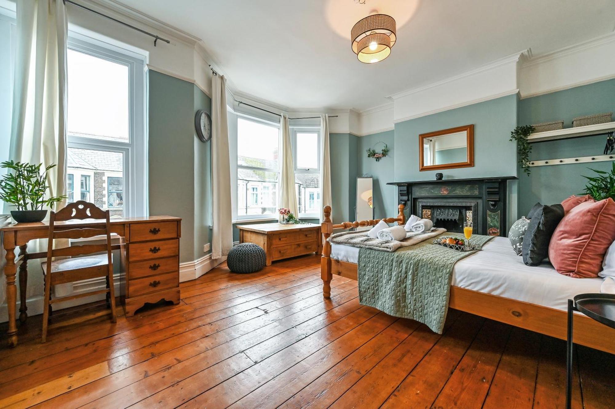 Villa Beautiful Townhouse, Great Location - Pet Friendly à Cardiff Extérieur photo
