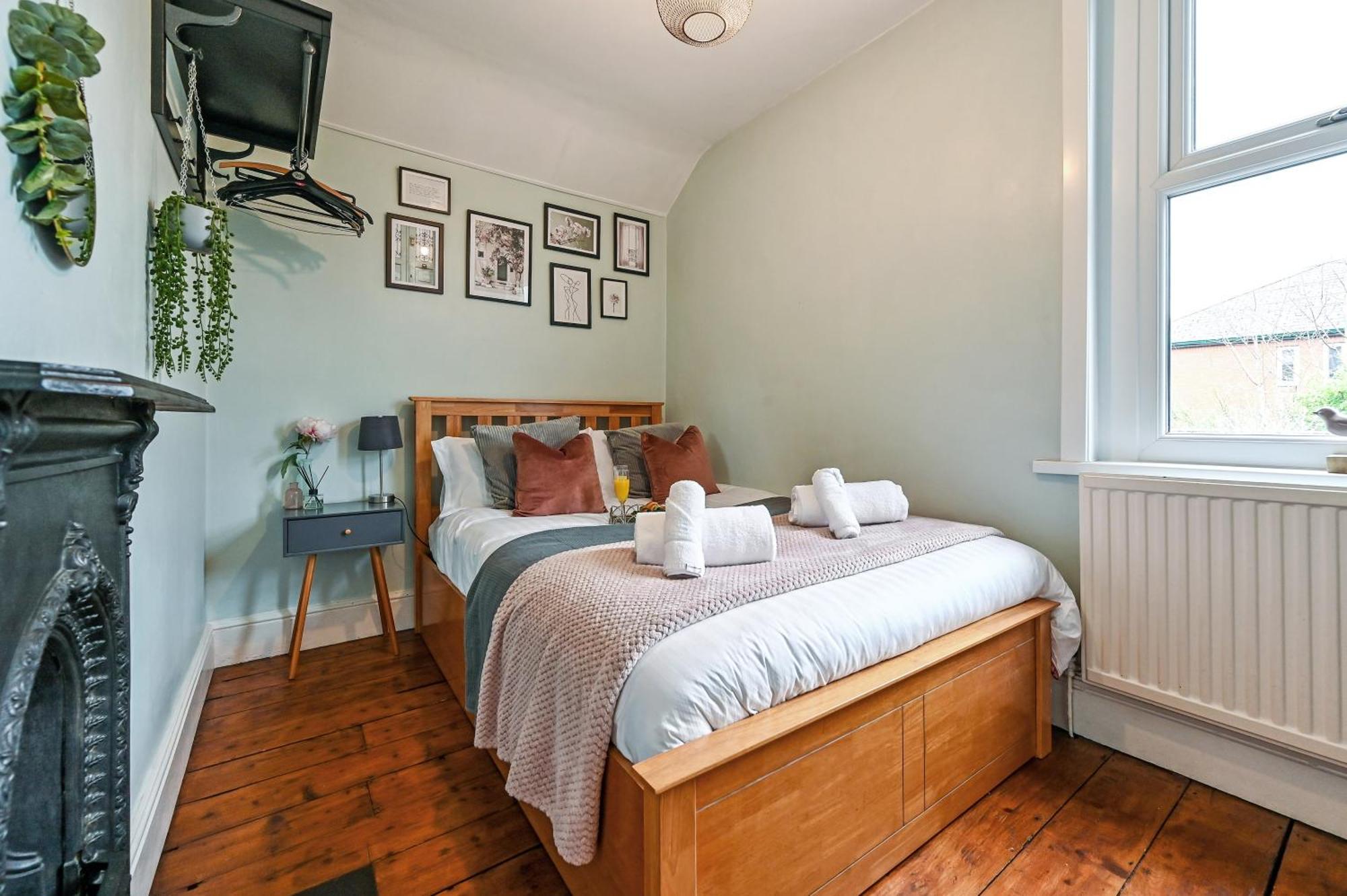 Villa Beautiful Townhouse, Great Location - Pet Friendly à Cardiff Extérieur photo