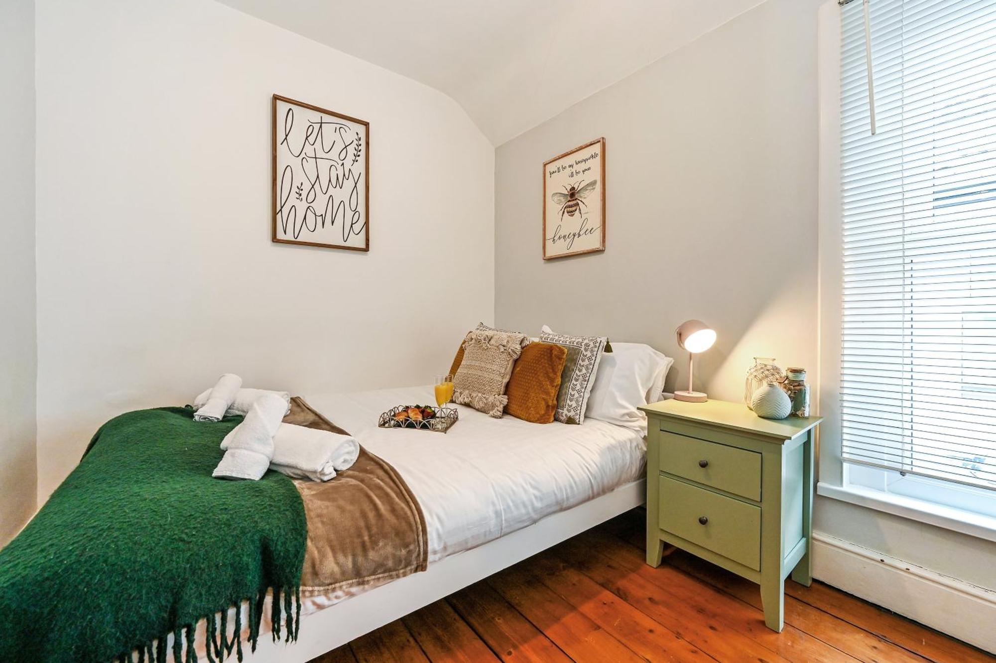 Villa Beautiful Townhouse, Great Location - Pet Friendly à Cardiff Extérieur photo